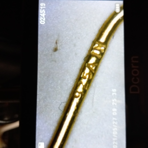 South Sea baroque mabe pearl earrings with gold vermeil hooks - Picture 6 of 6